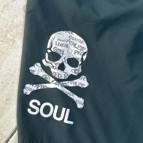 Nike soul cycle green mens shorts size medium - Picture 2 of 8